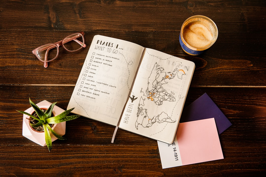 JB Solo Trip Cafes - Coffee and art jamming spots